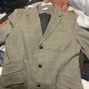 Really pretty oversized blazer! Size large. Worn once.